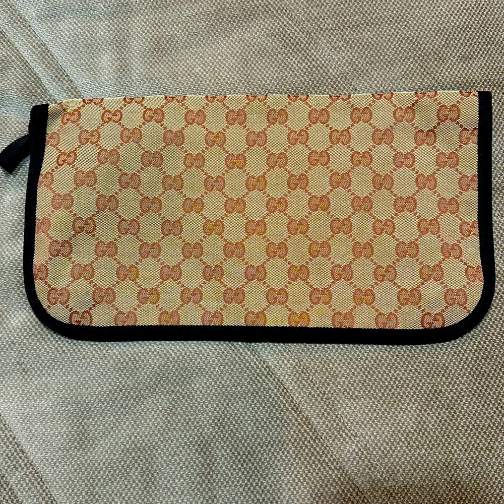 NWOT-MLBxGG Canvas Slippers Pouch